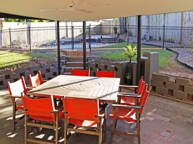 6 Fitzallan Close, Kanimbla QLD 4870