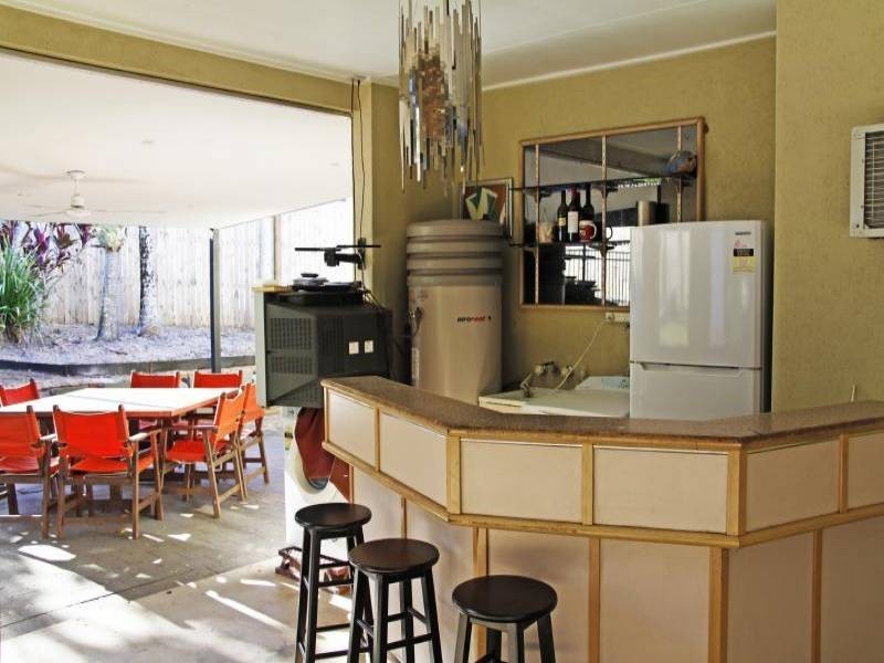 6 Fitzallan Close, Kanimbla QLD 4870