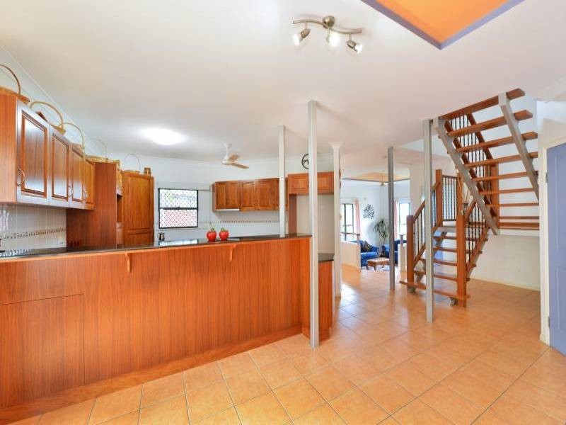 40 Pepperwood Street, Redlynch QLD 4870