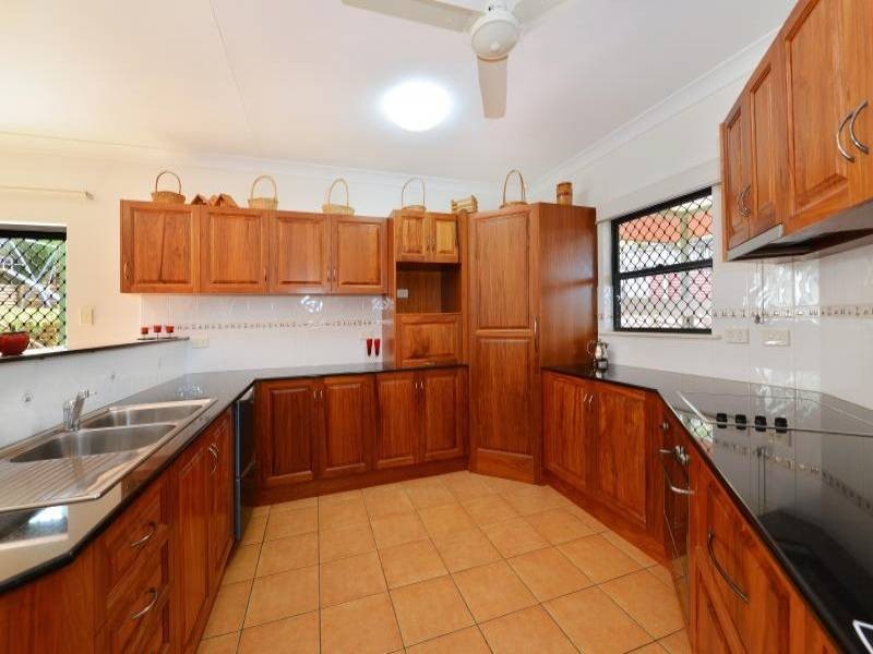 40 Pepperwood Street, Redlynch QLD 4870