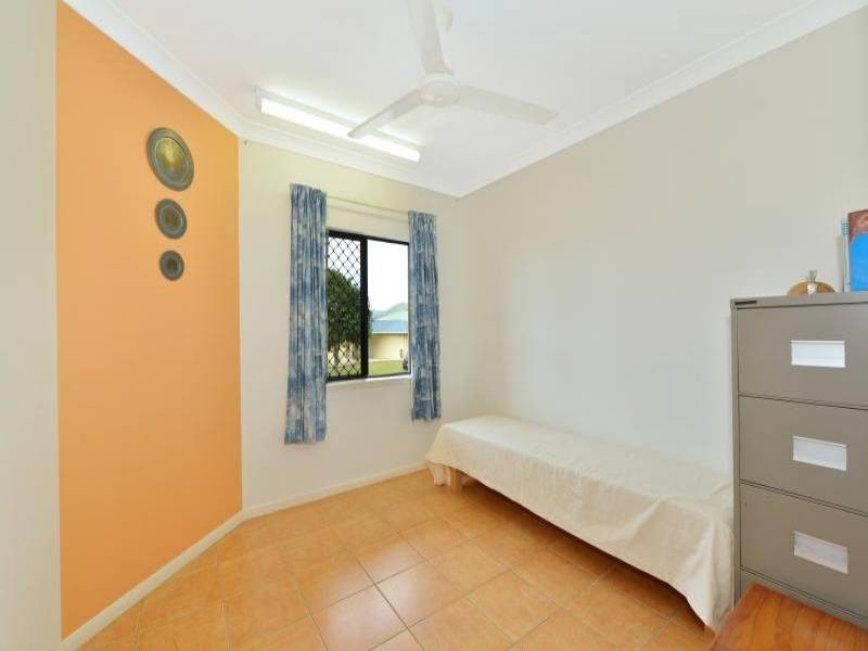 40 Pepperwood Street, Redlynch QLD 4870