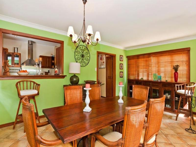 141 Hillview Crescent, Whitfield QLD 4870