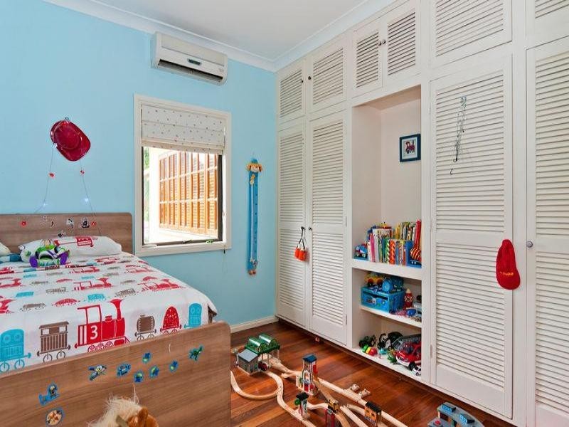 141 Hillview Crescent, Whitfield QLD 4870