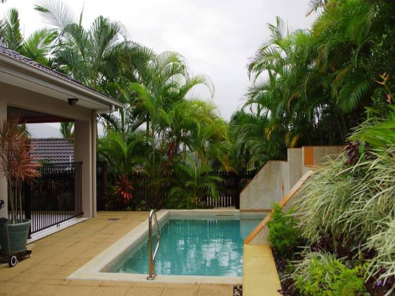 10 Playford Close, Brinsmead QLD 4870