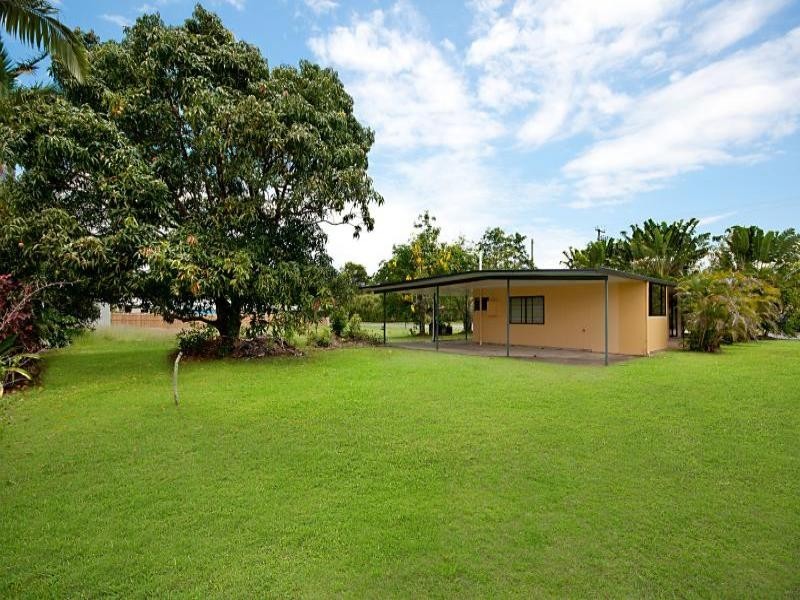 1 Snapper Island Drive, Wonga QLD 4873