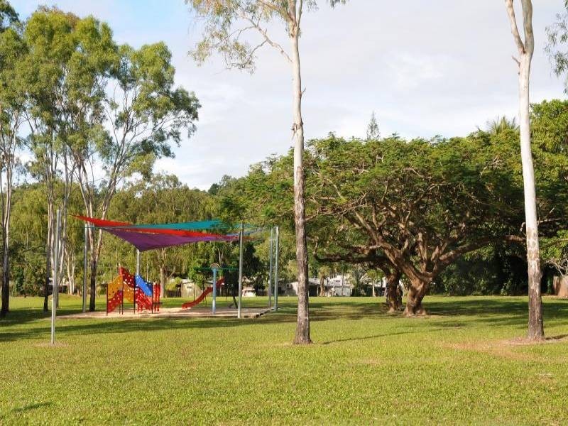 1 Prescott Street, Whitfield QLD 4870