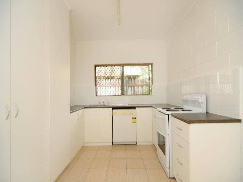 1 Prescott Street, Whitfield QLD 4870