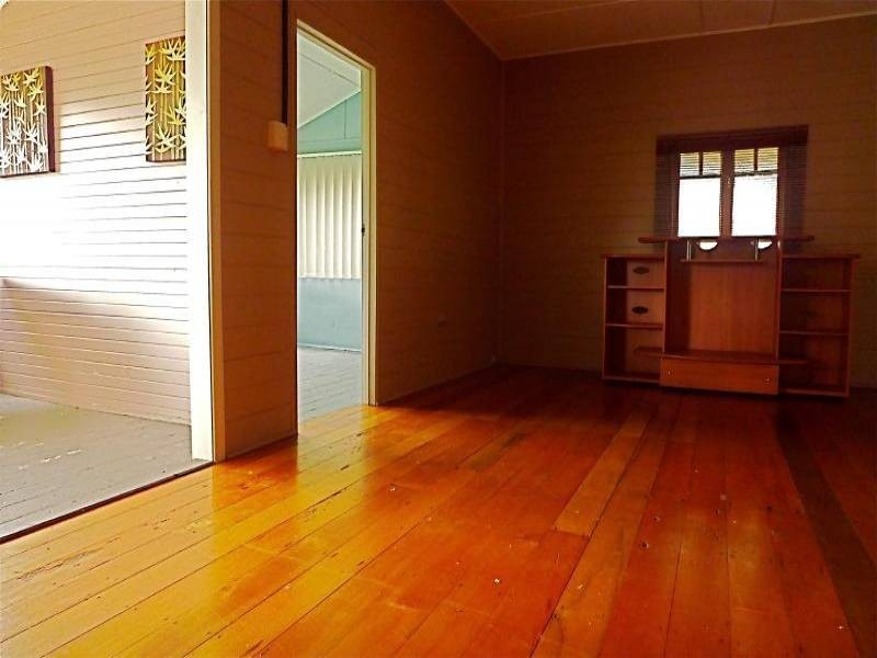 21 Hill Street, Manunda QLD 4870