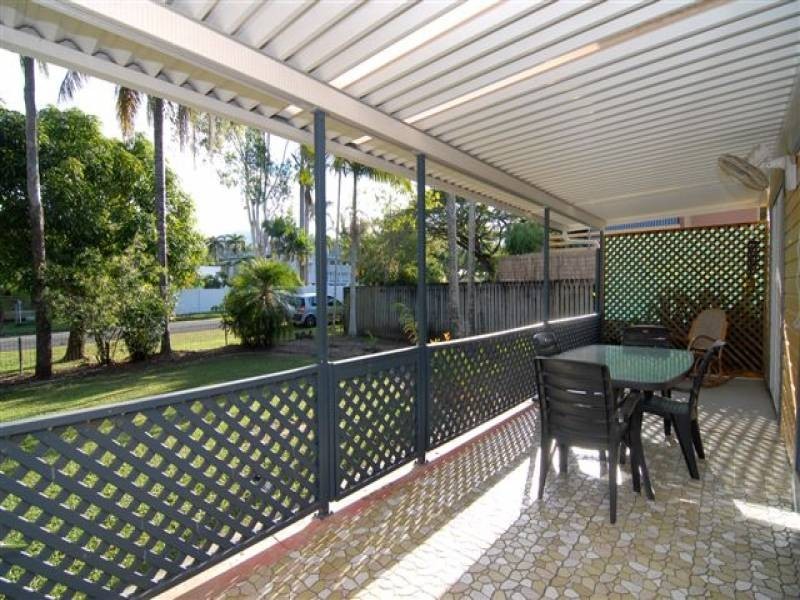 24 Crowther Street, Whitfield QLD 4870