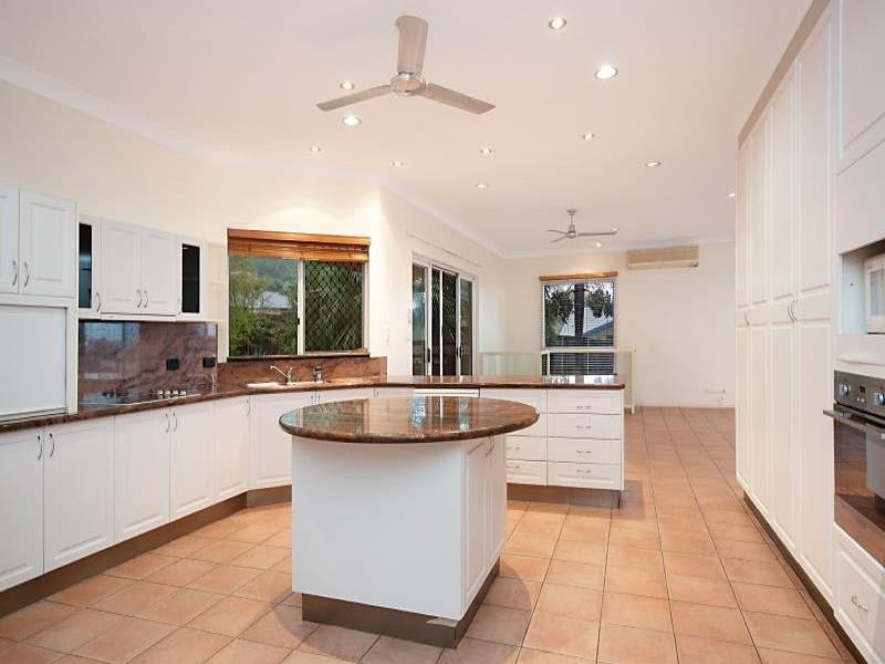 1 Araminta Street, Bentley Park QLD 4869