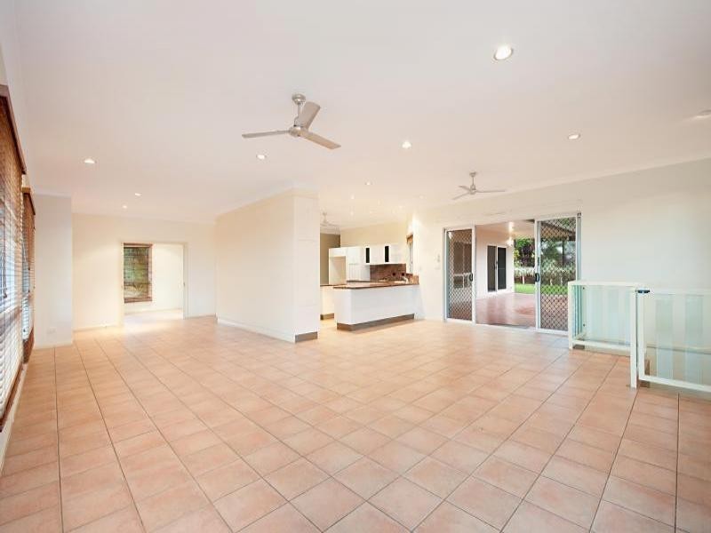 1 Araminta Street, Bentley Park QLD 4869
