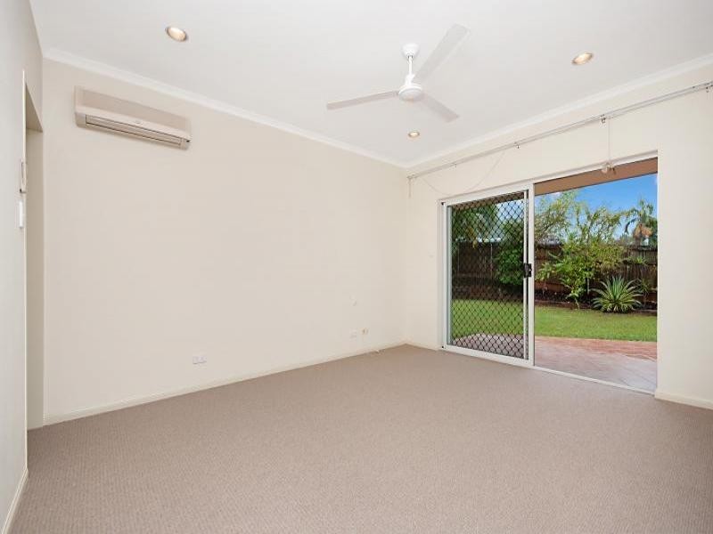1 Araminta Street, Bentley Park QLD 4869
