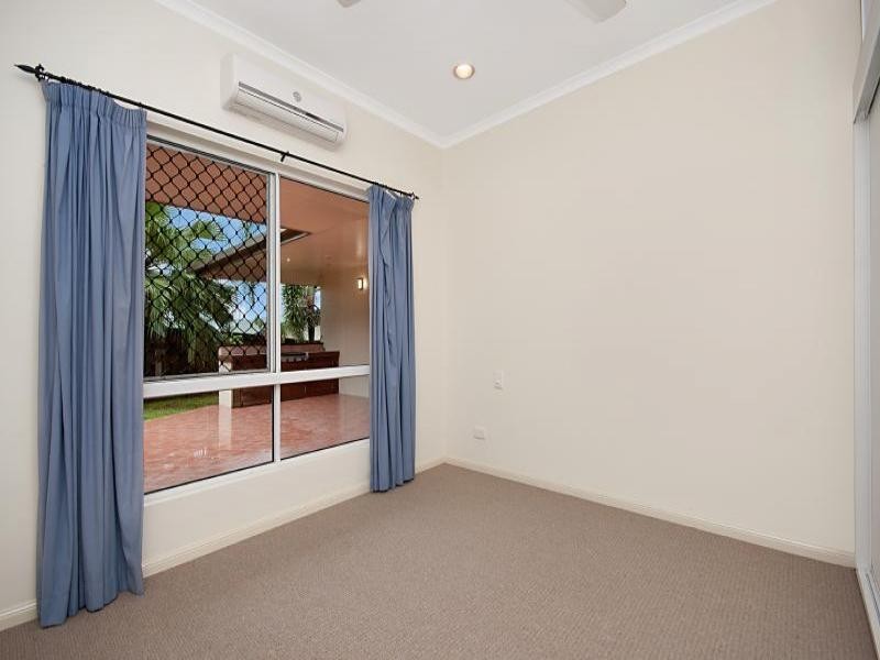 1 Araminta Street, Bentley Park QLD 4869
