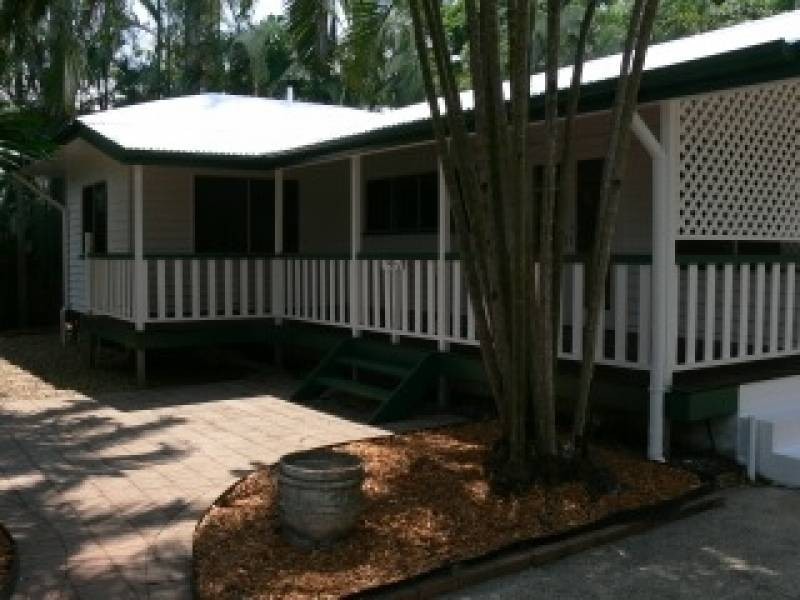 20 Hudson Street, Whitfield QLD 4870