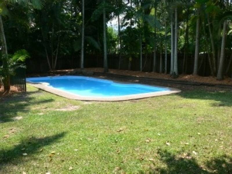 20 Hudson Street, Whitfield QLD 4870