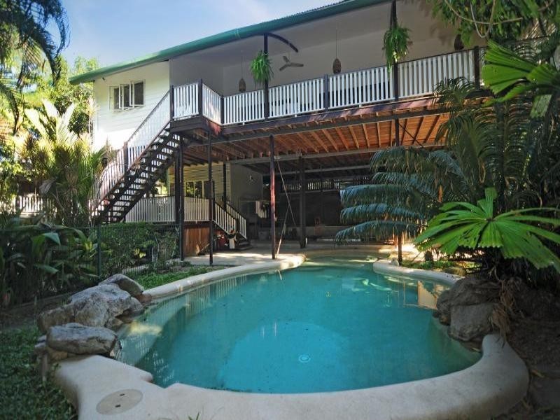 6 Fitch Court, Stratford QLD 4870