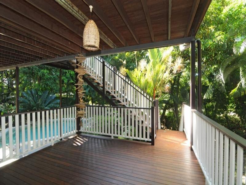6 Fitch Court, Stratford QLD 4870