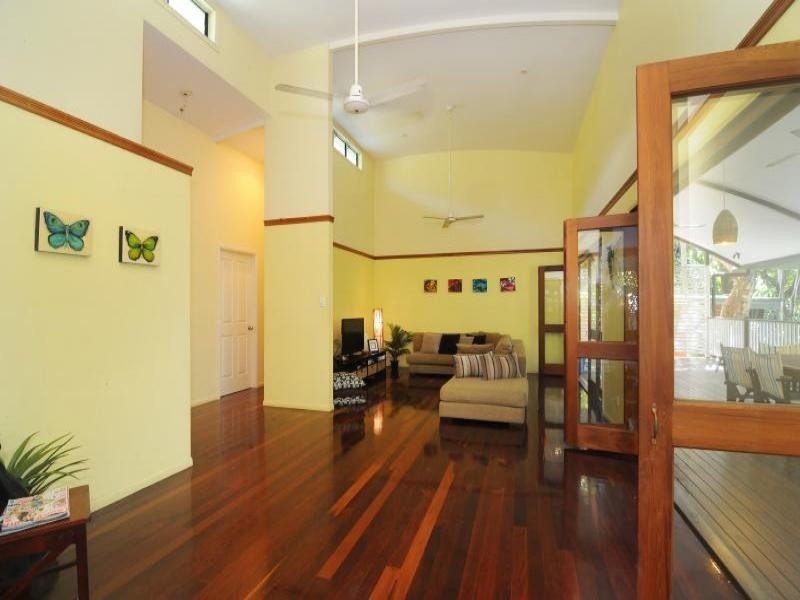 6 Fitch Court, Stratford QLD 4870