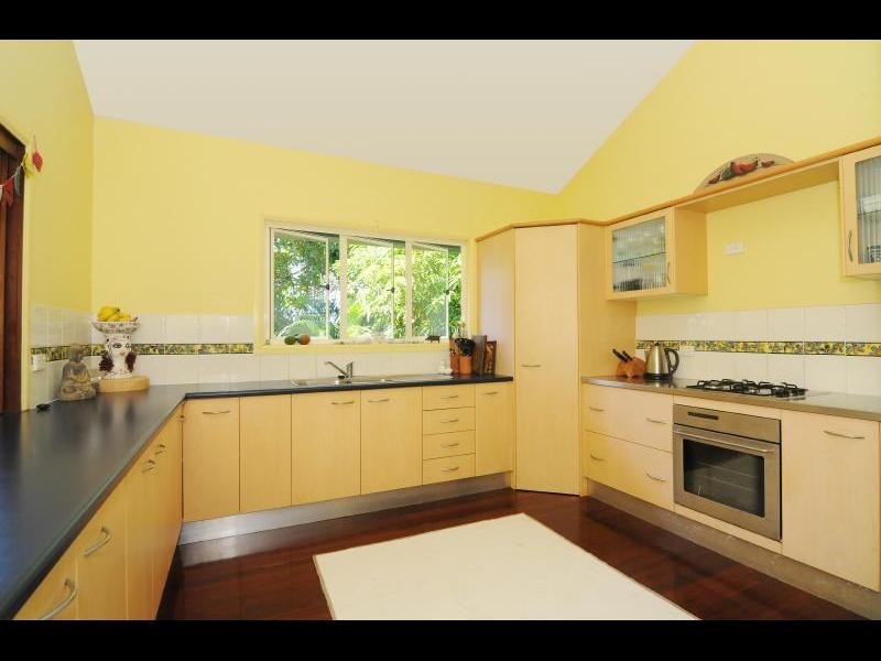 6 Fitch Court, Stratford QLD 4870