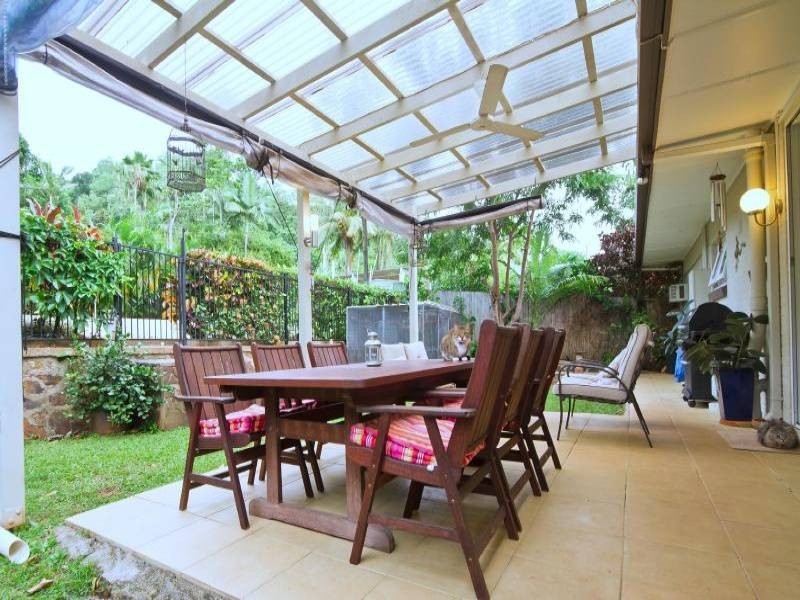277 Kamerunga Rd, Freshwater QLD 4870