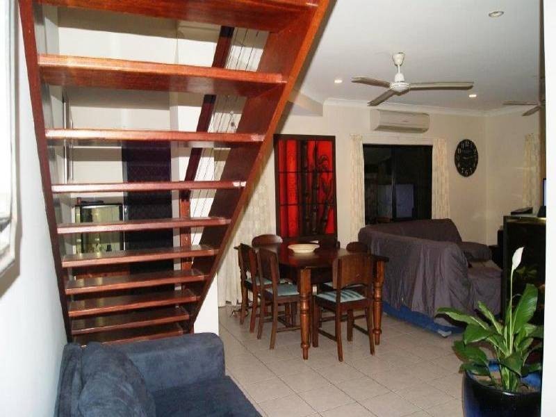 8/63-65 Kamerunga Rd, Stratford QLD 4870