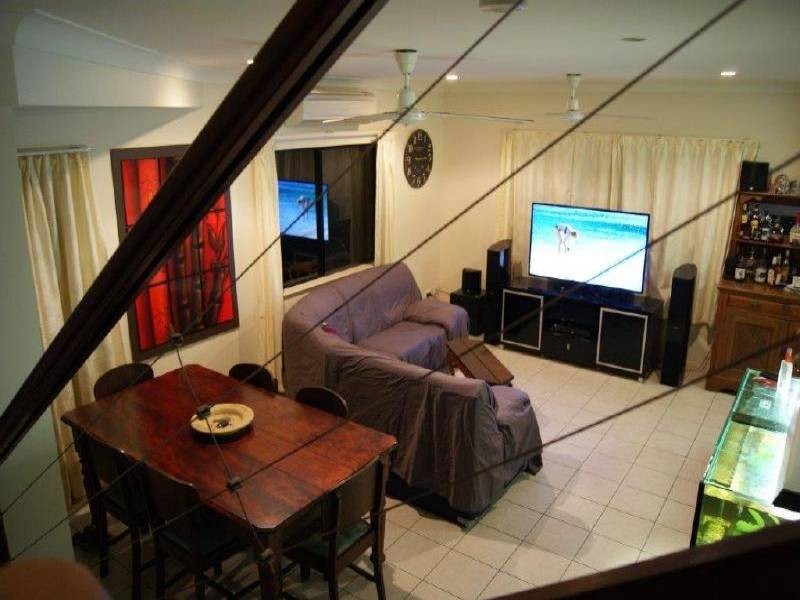 8/63-65 Kamerunga Rd, Stratford QLD 4870