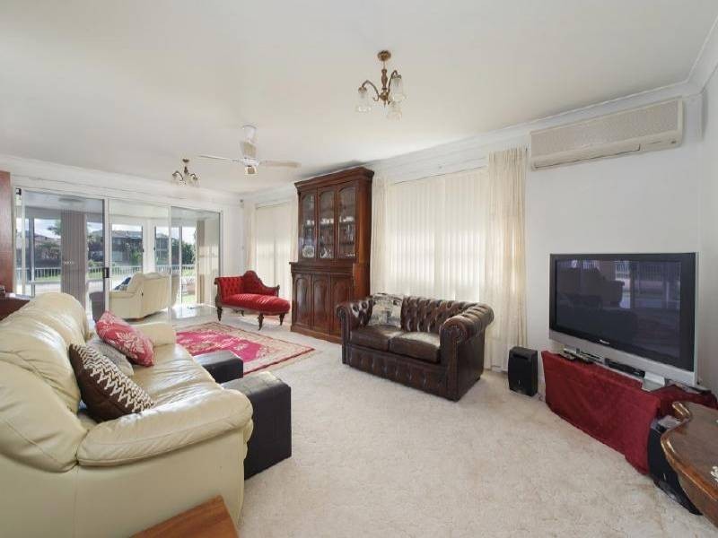 19 Ballina Crescent, Port Macquarie NSW 2444