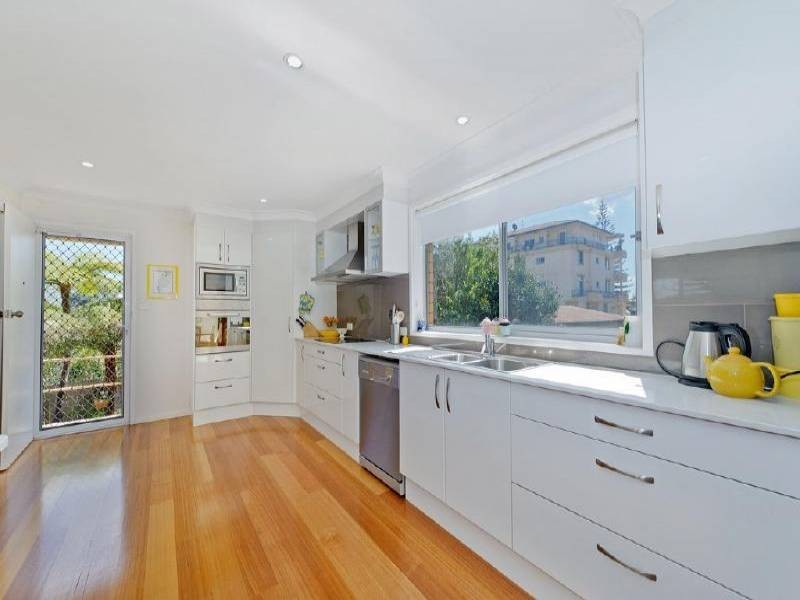 2/14 Oxley Crescent, Port Macquarie NSW 2444