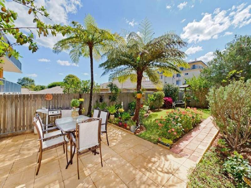 2/14 Oxley Crescent, Port Macquarie NSW 2444