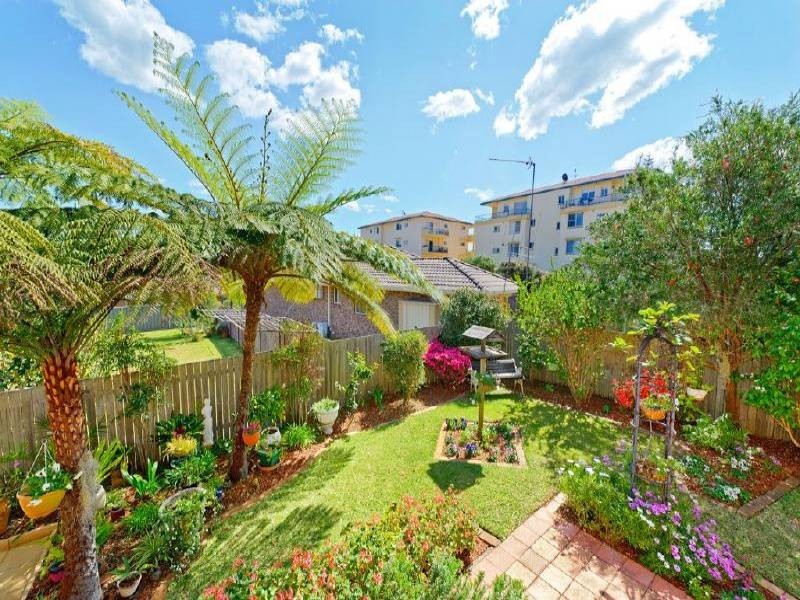 2/14 Oxley Crescent, Port Macquarie NSW 2444