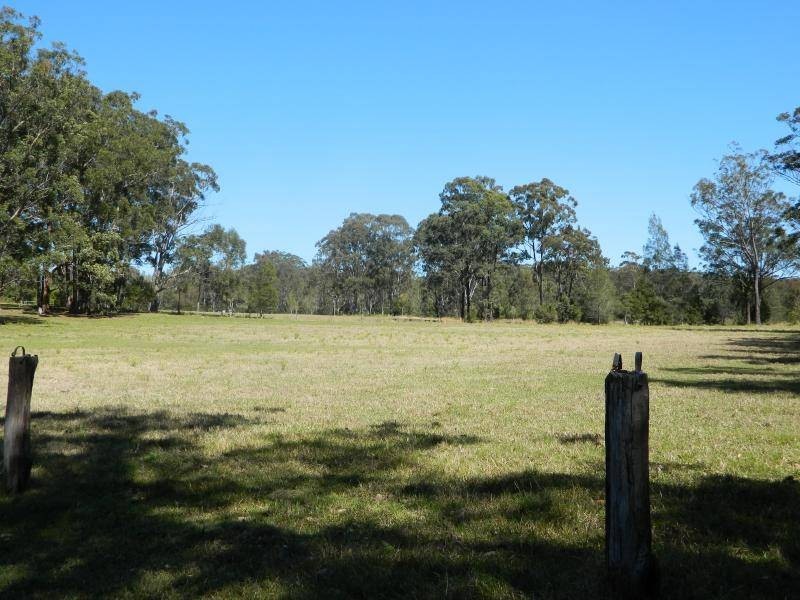 132 Kenwood Drive, Lake Cathie NSW 2445