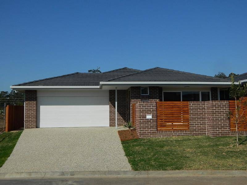 2/5 Rosella Place, Port Macquarie NSW 2444