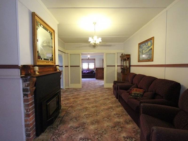 37 Charles Street, Abermain NSW 2326