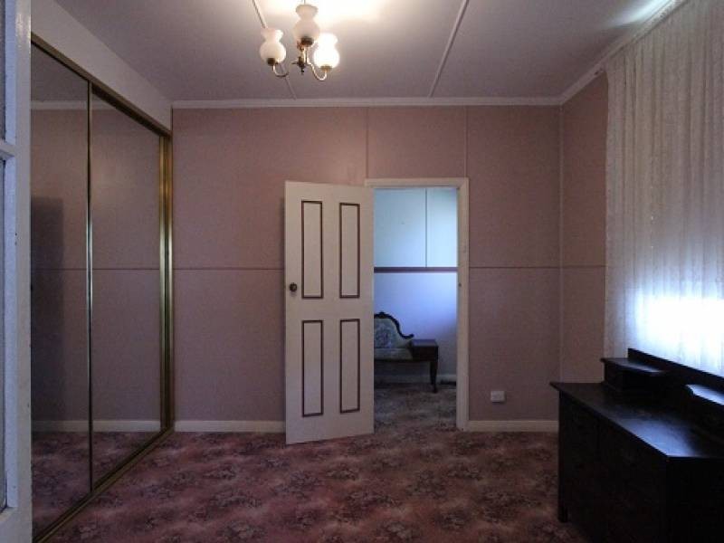 37 Charles Street, Abermain NSW 2326