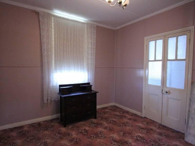 37 Charles Street, Abermain NSW 2326