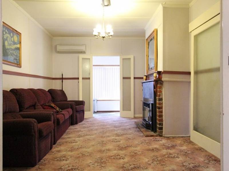 37 Charles Street, Abermain NSW 2326
