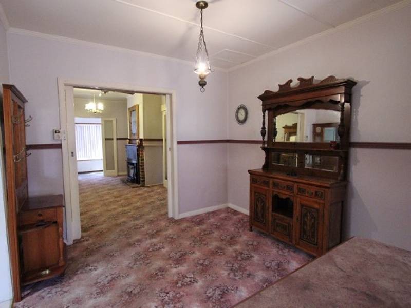 37 Charles Street, Abermain NSW 2326