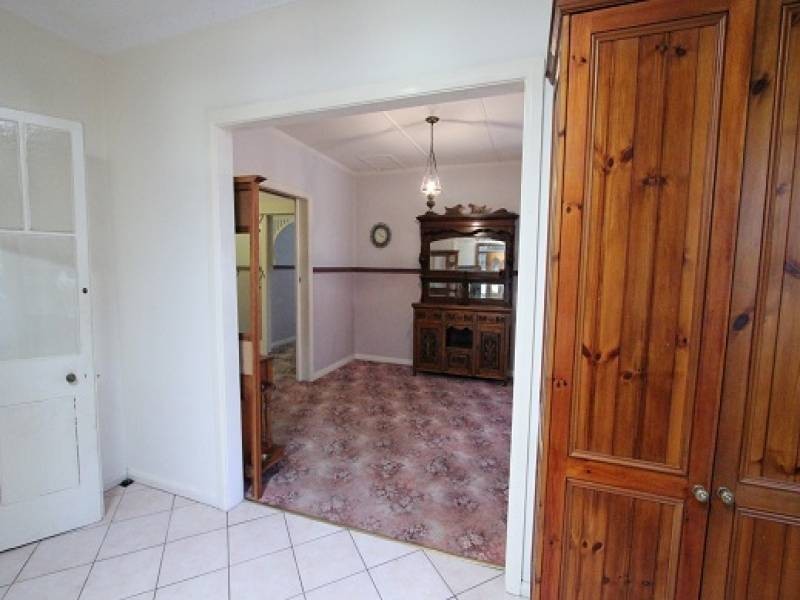 37 Charles Street, Abermain NSW 2326