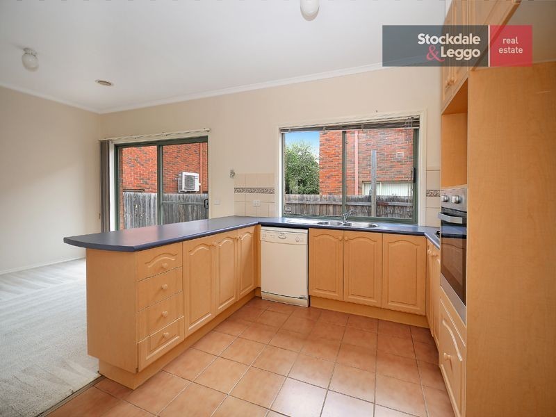 34 The Crest, Attwood VIC 3049