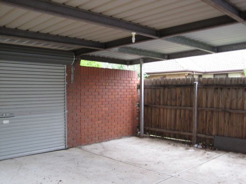 5 Rodwell Place, Gladstone Park VIC 3043