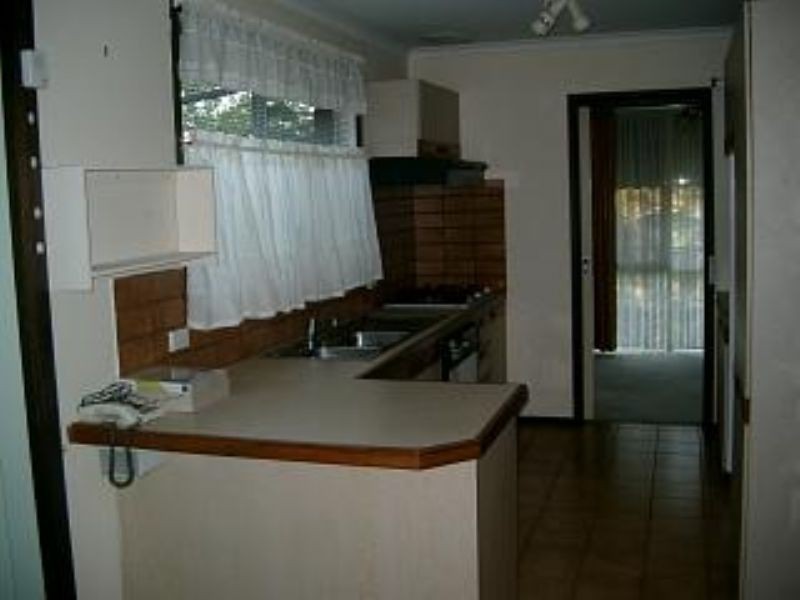 293 Carrick Drive, Gladstone Park VIC 3043