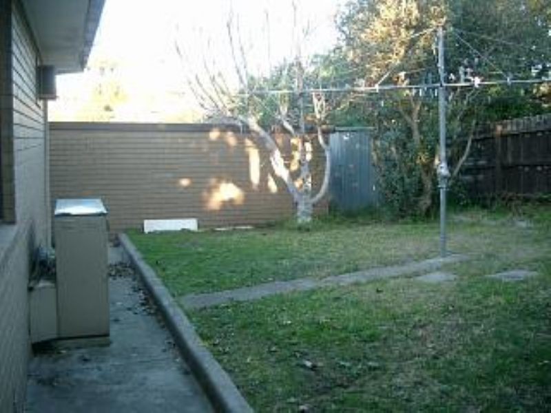 293 Carrick Drive, Gladstone Park VIC 3043