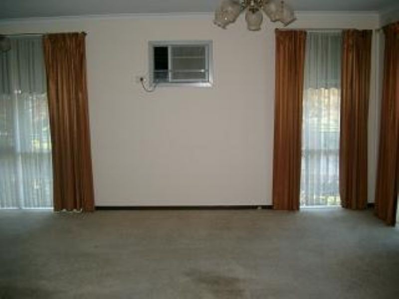 293 Carrick Drive, Gladstone Park VIC 3043