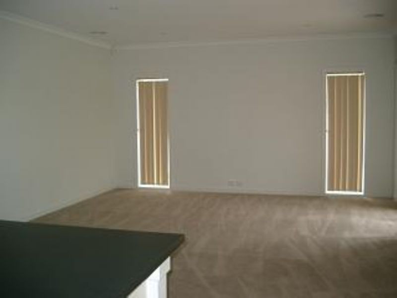 7 Royal Troon Way, Craigieburn VIC 3064