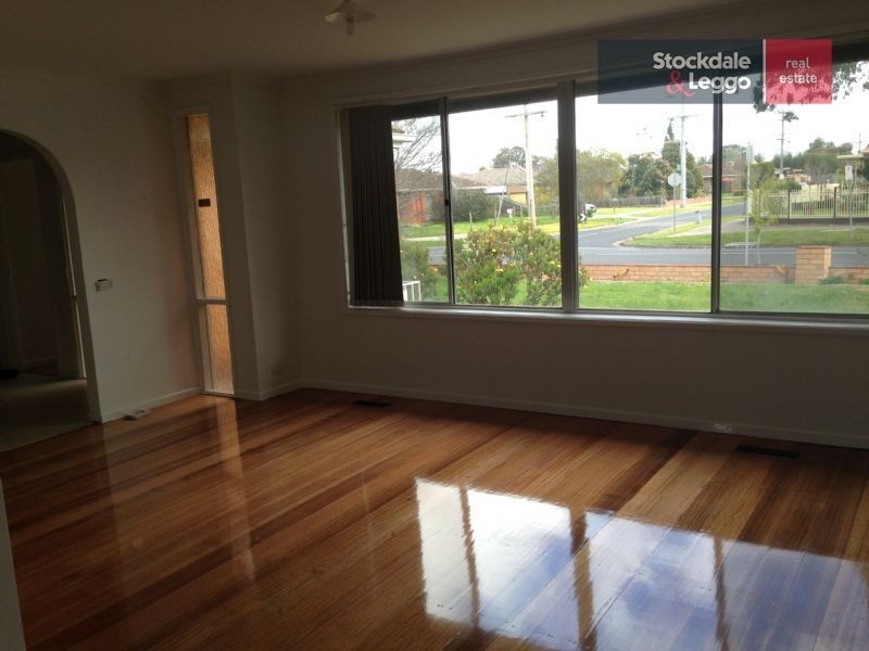 138 Carrick Drive, Gladstone Park VIC 3043