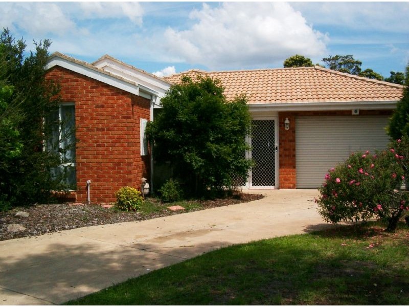 9 Ormond Rise, Roxburgh Park VIC 3064
