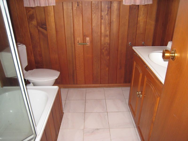 194 Erinbank Crescent, Westmeadows VIC 3049