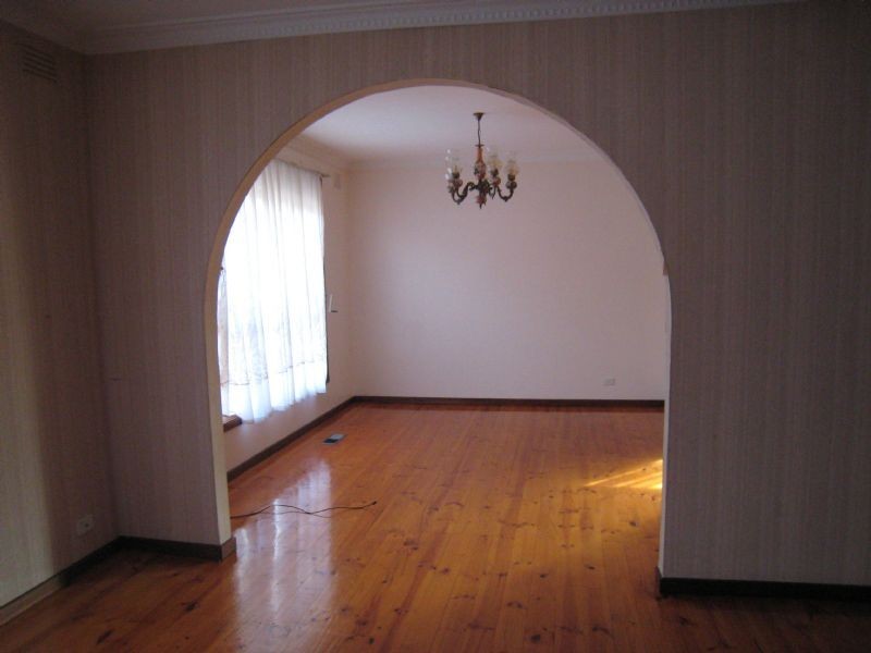 13 Tangemere Avenue, Tullamarine VIC 3043