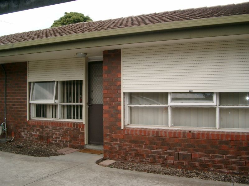 4/28 Eumarella Street, Tullamarine VIC 3043