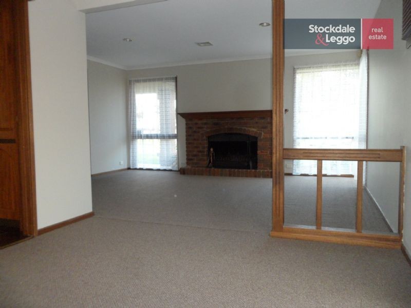 2 Kirby Close, Greenvale VIC 3059